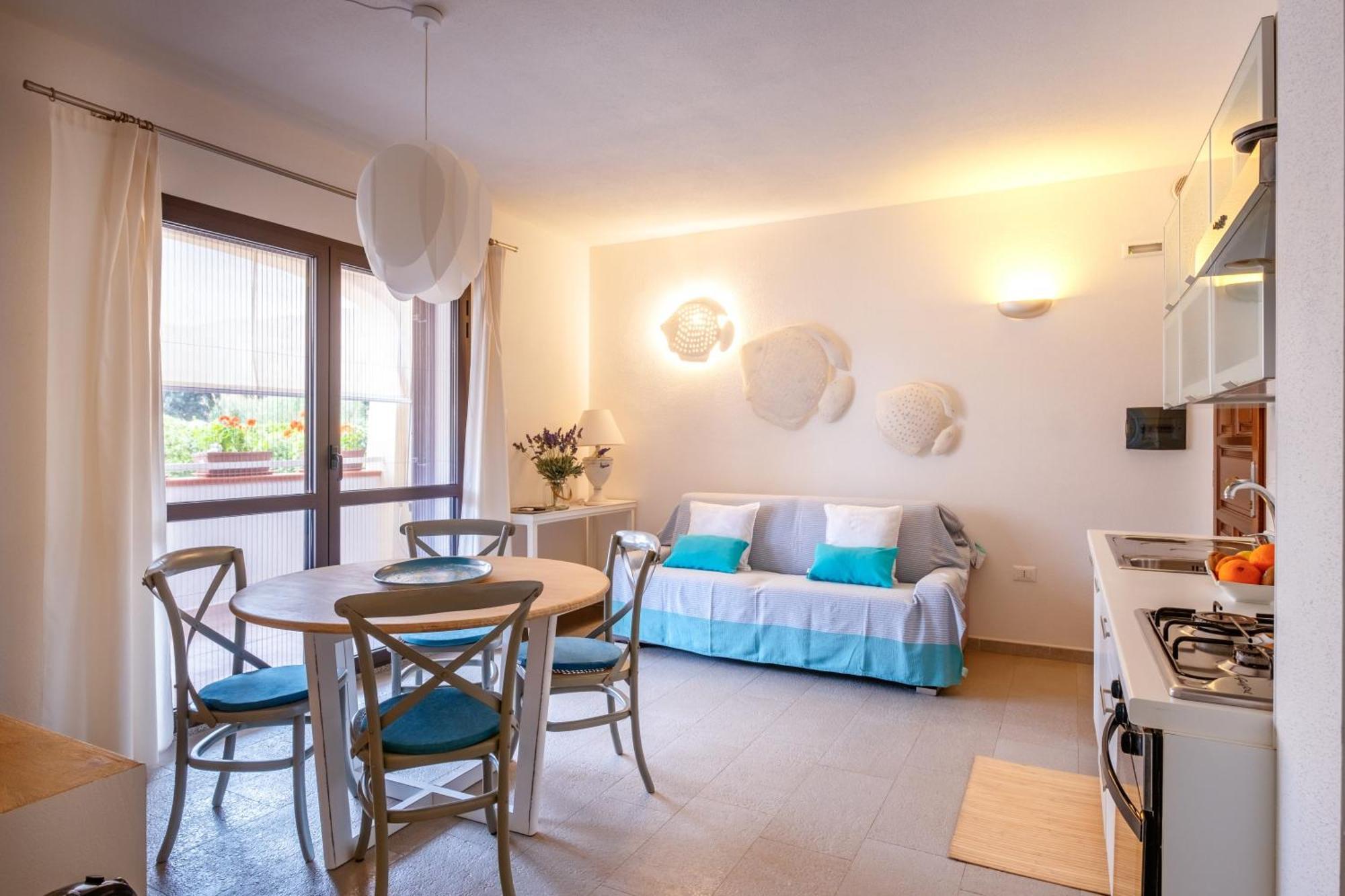 Orosei Home Holidays - I Fiori ภายนอก รูปภาพ