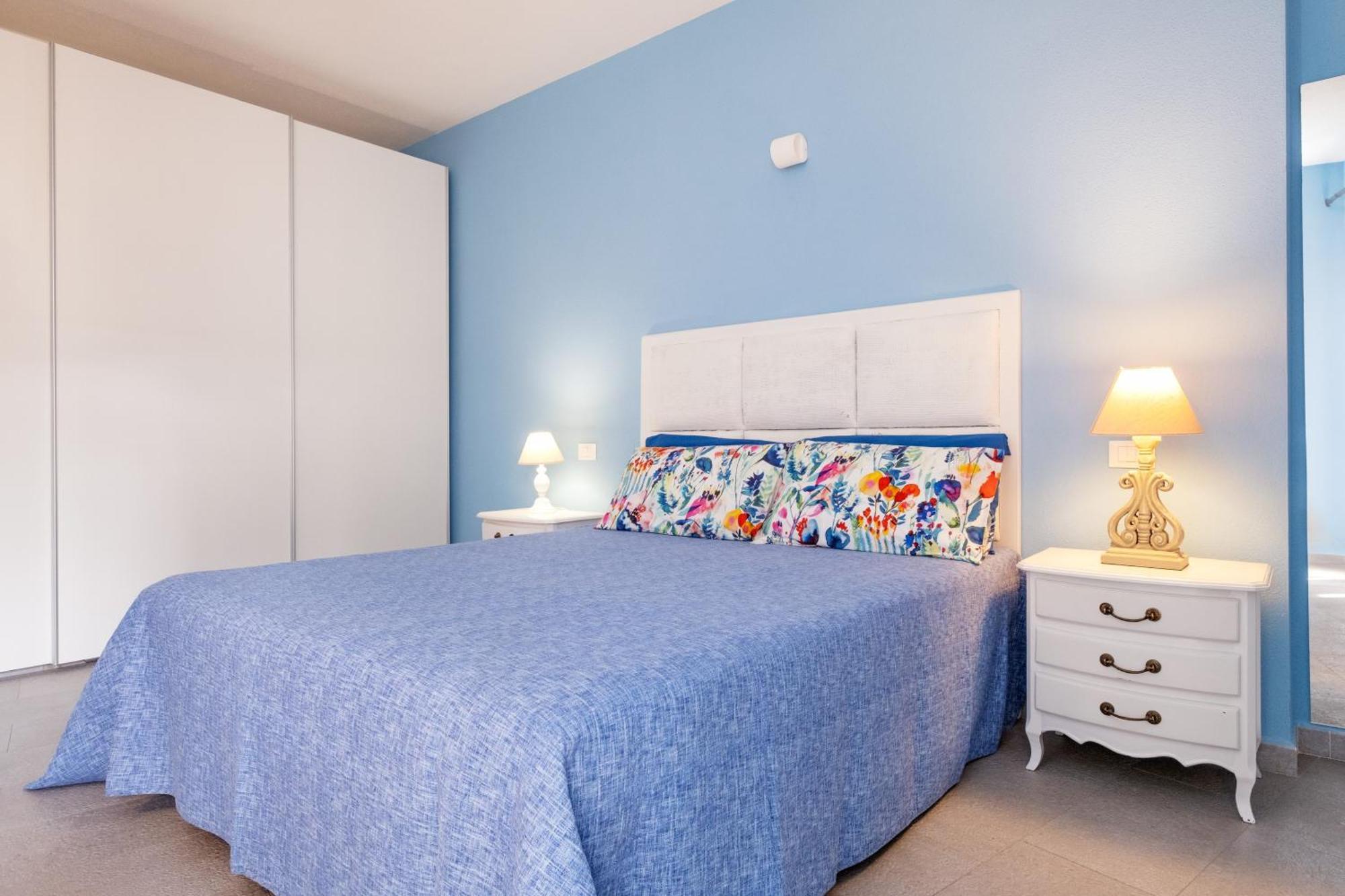 Orosei Home Holidays - I Fiori ภายนอก รูปภาพ