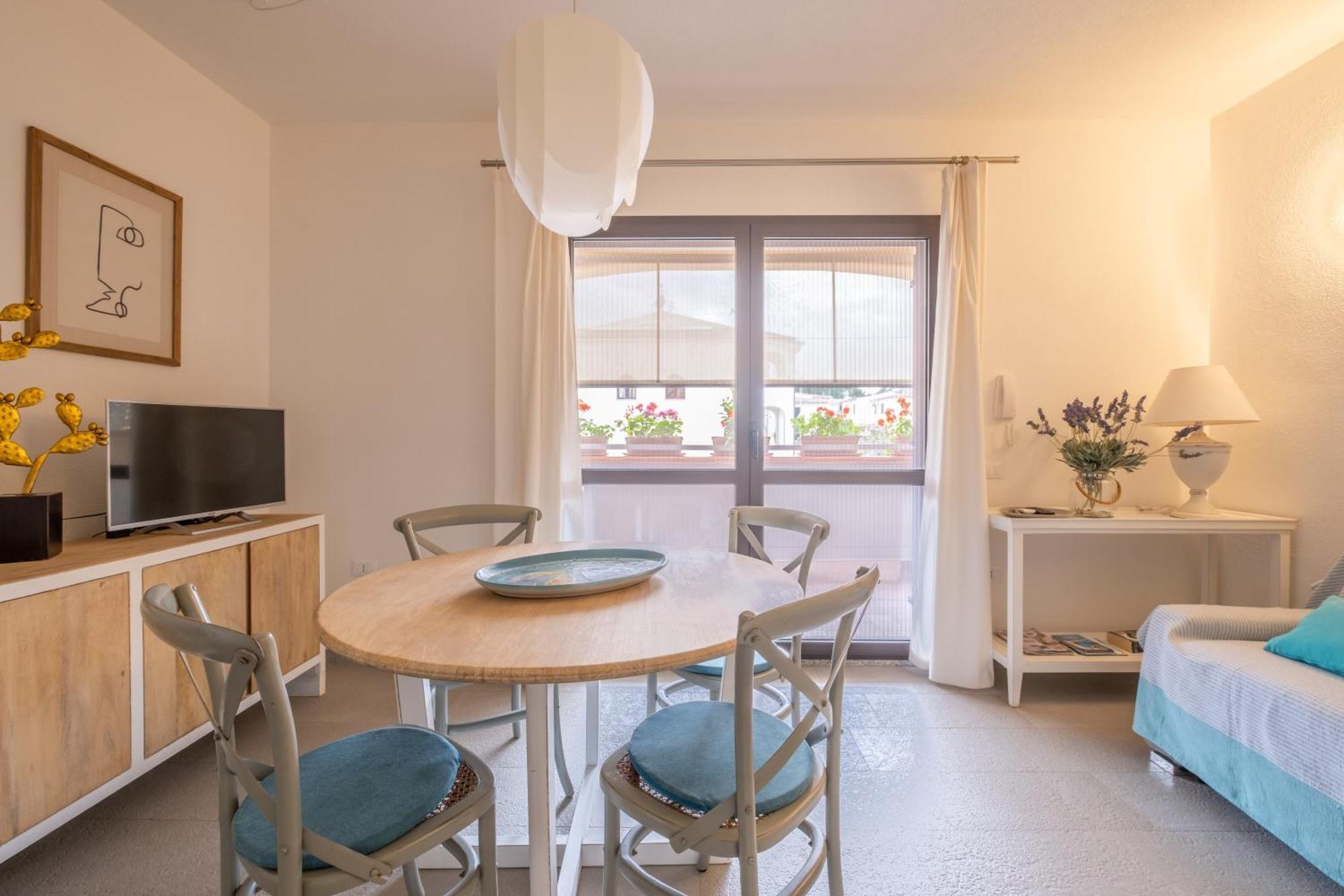 Orosei Home Holidays - I Fiori ภายนอก รูปภาพ